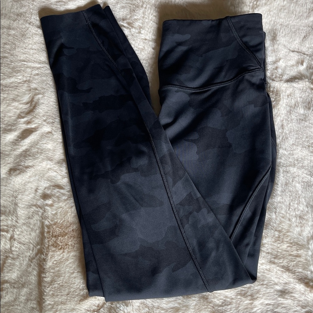 lululemon Run Tight EUC Reflexively